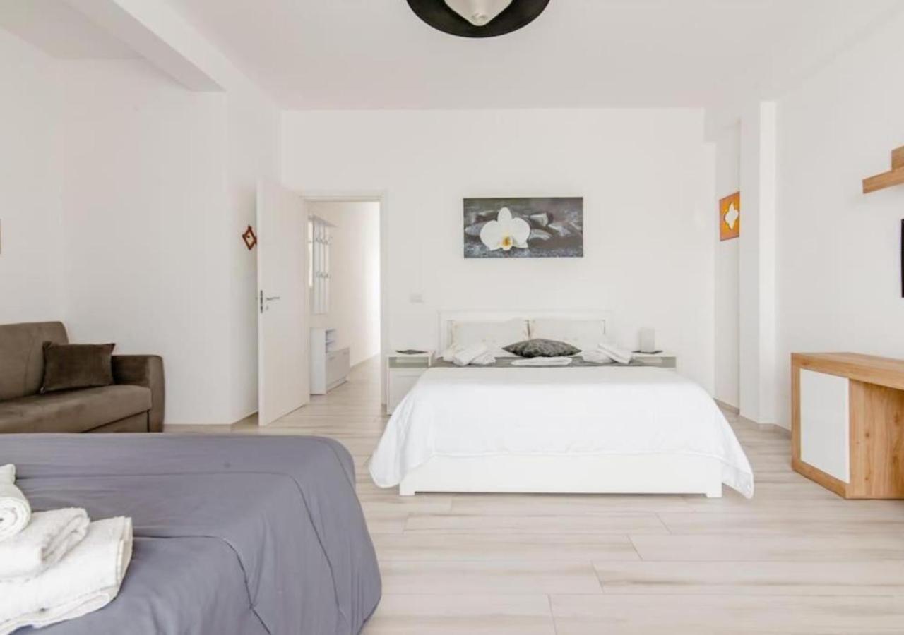 Il Barone Rosso B&B Lecce Extérieur photo